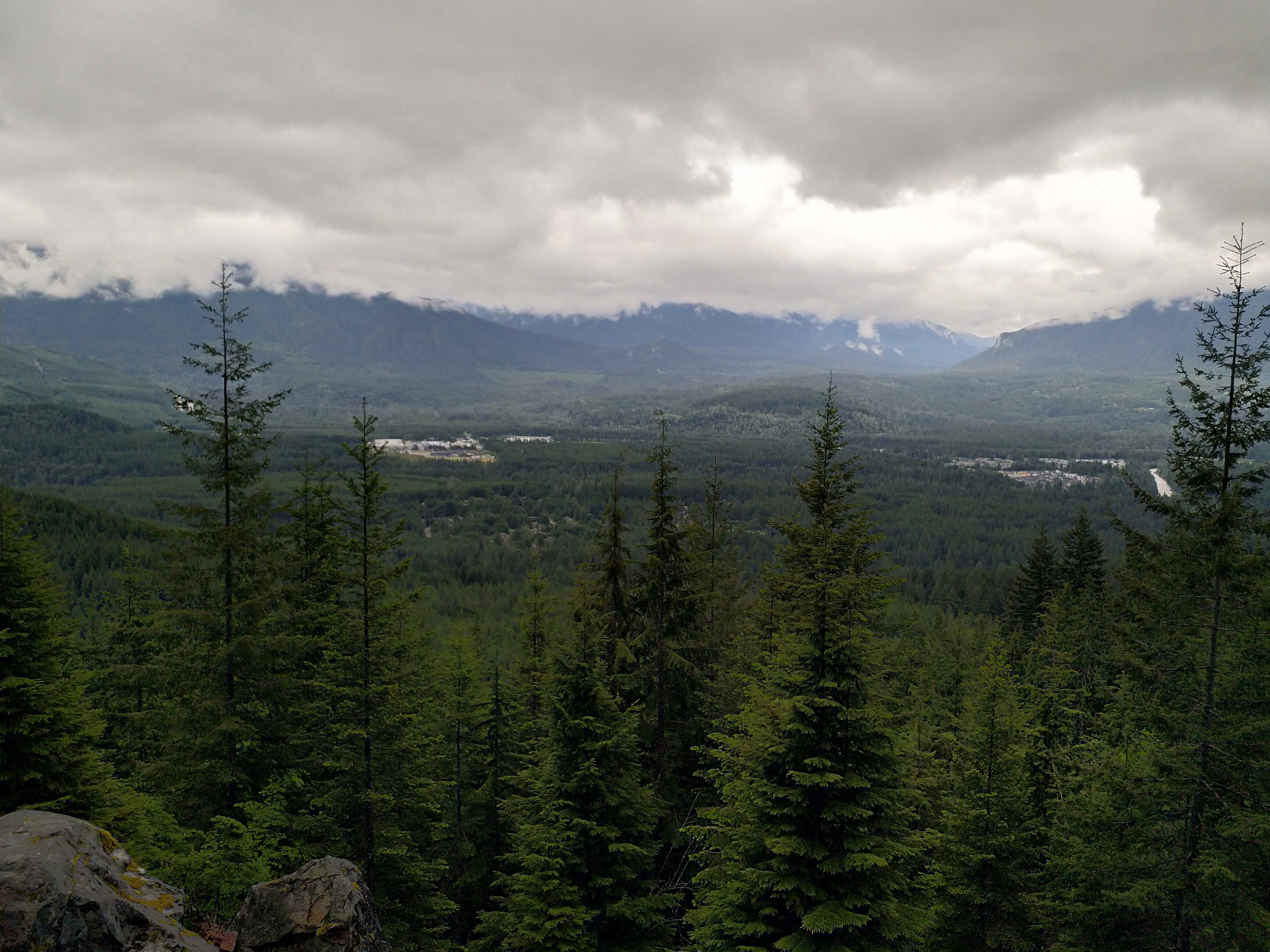 A very quintessential Pacific Northwest landscape seen from a viewpoint during a hike.